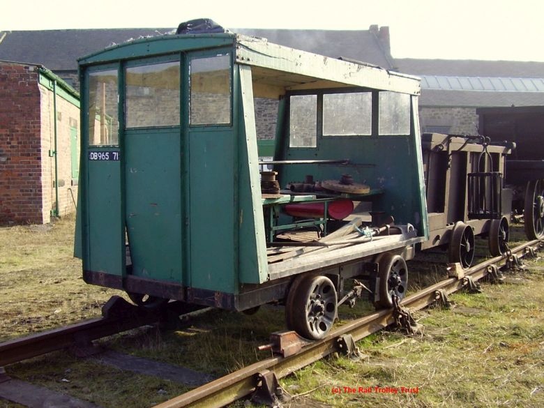Wickham Type 17A No. 7586 trolley